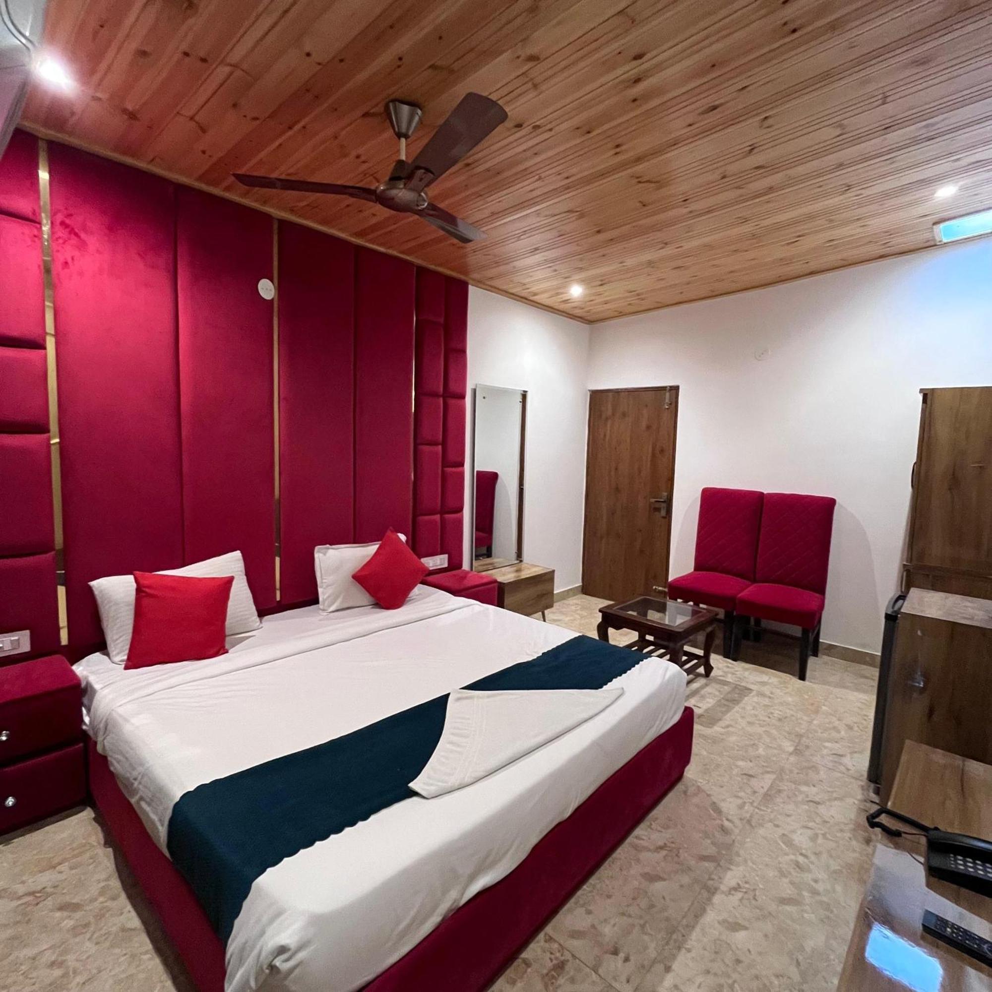 La Casca Experience Hotel Zirakpur Exterior photo